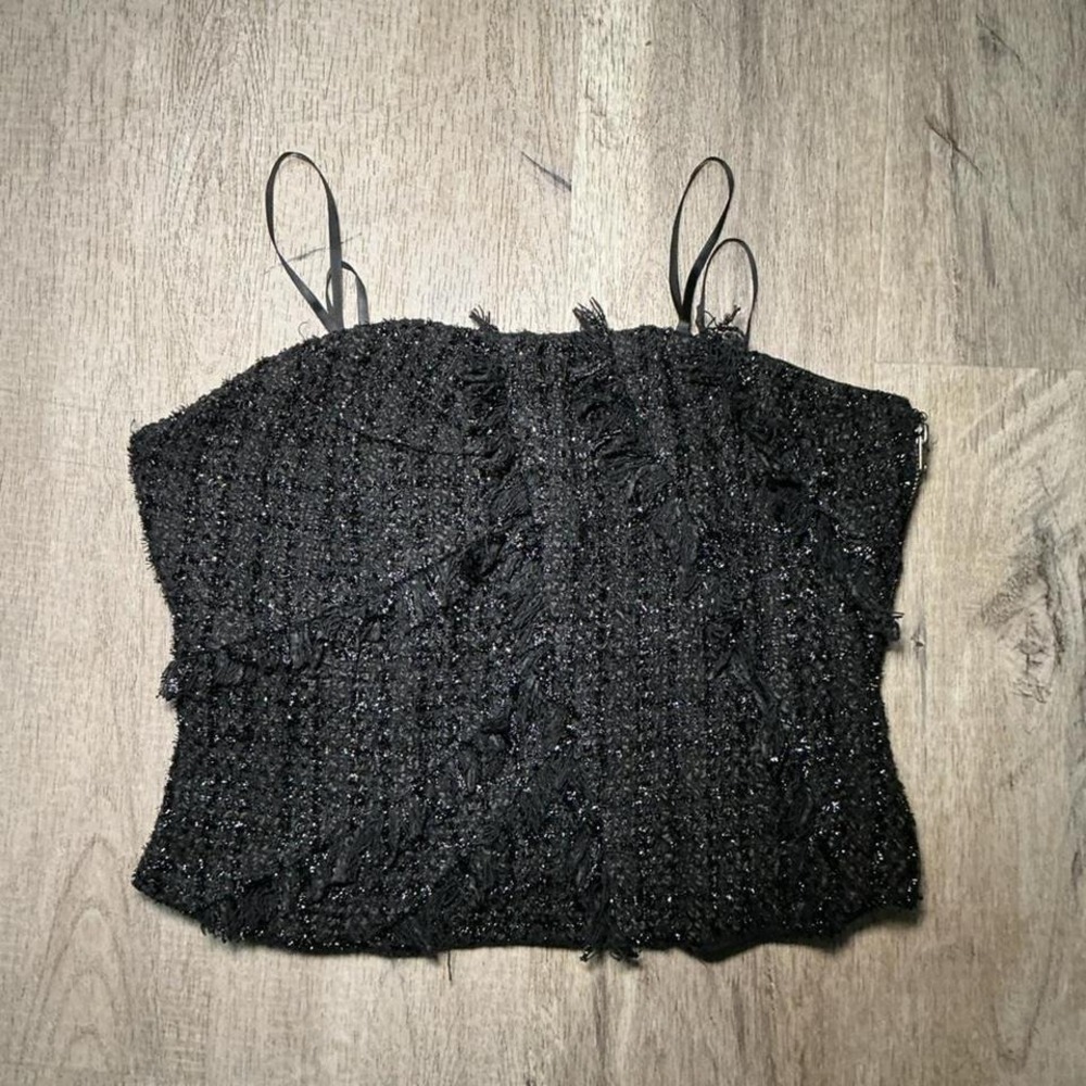Black‎ sequin corset top with adjustable straps. Size: S